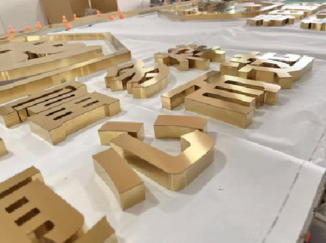 大荔县拉丝不锈钢字的特点。